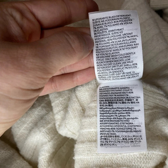 H&M sweater dress - Picture 9 of 12